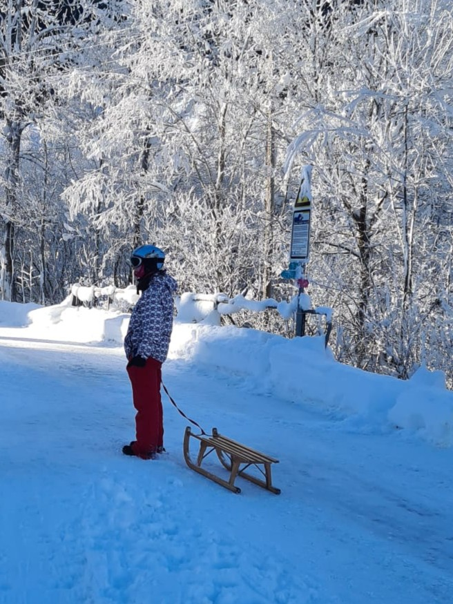 Michelle ttringer beim schlitteln